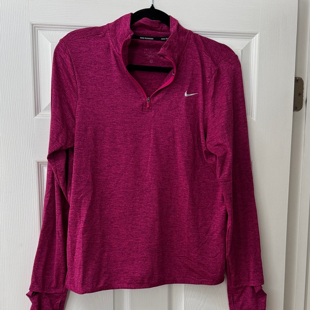 Nike Women's Pink 1/4 zip. Like new.